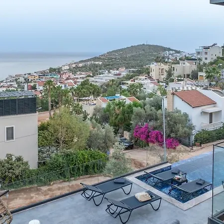 Vila Cihan Kalkan *